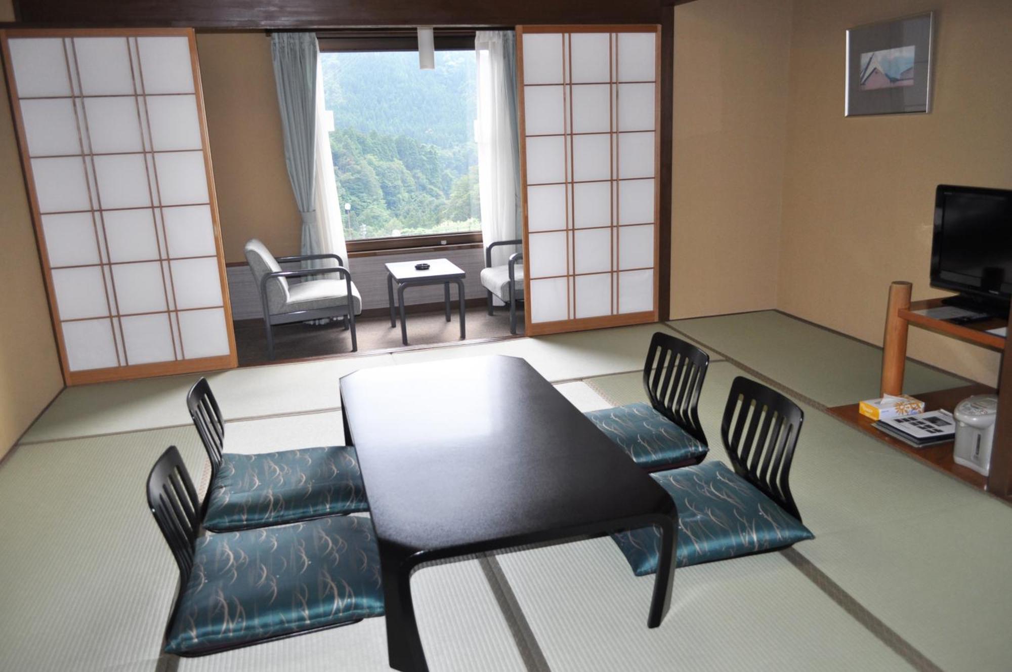 Tateyama Kokusai Hotel Toyama Station Kamer foto